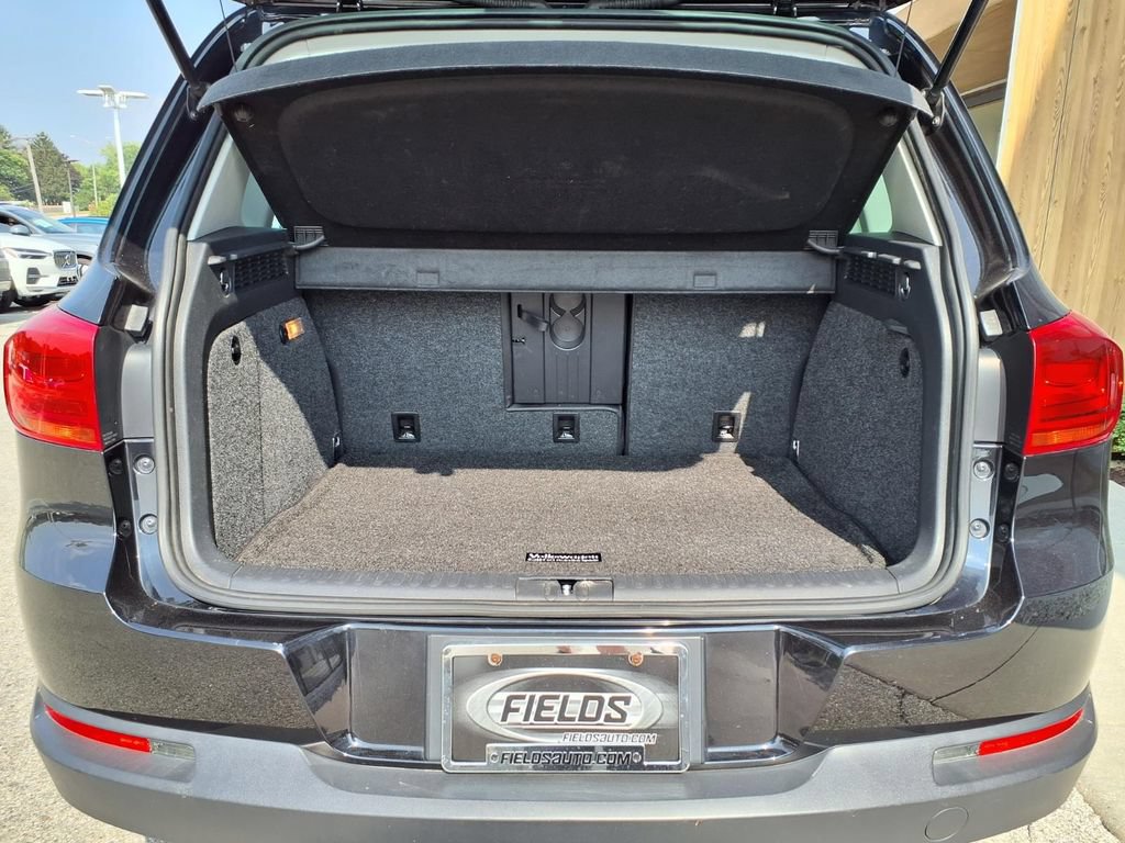 Used 2013 Volkswagen Tiguan S FWD image 6