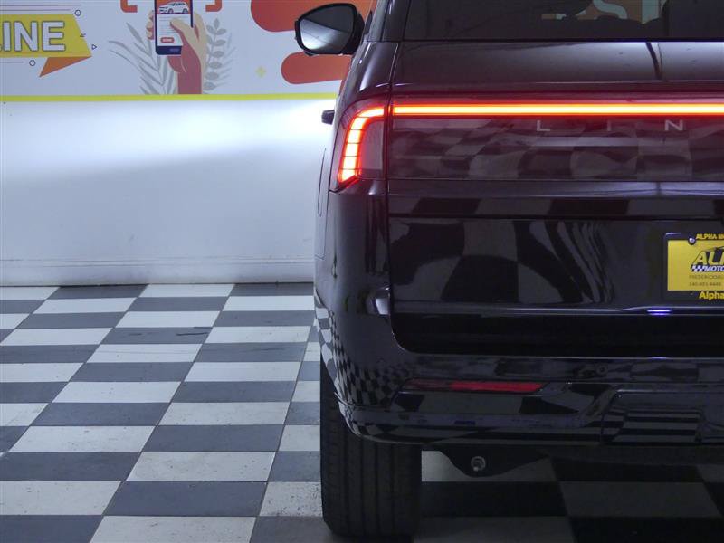 Used 2025 Lincoln Navigator Reserve w/ Jet Appearance Package AWD/4WD image 41