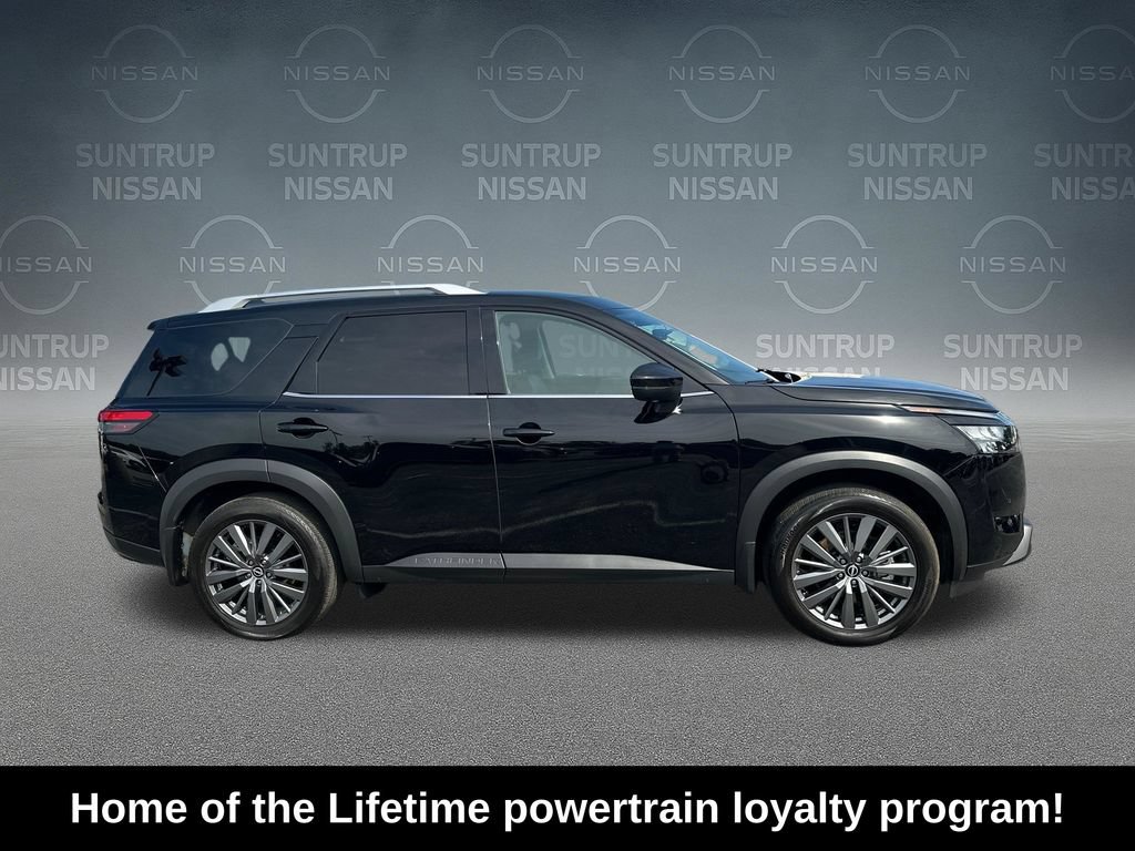 Used 2025 Nissan Pathfinder SL w/ SL Premium Package FWD image 7