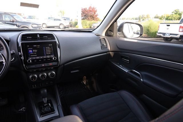 Used 2024 Mitsubishi Outlander Sport SE AWD/4WD image 26