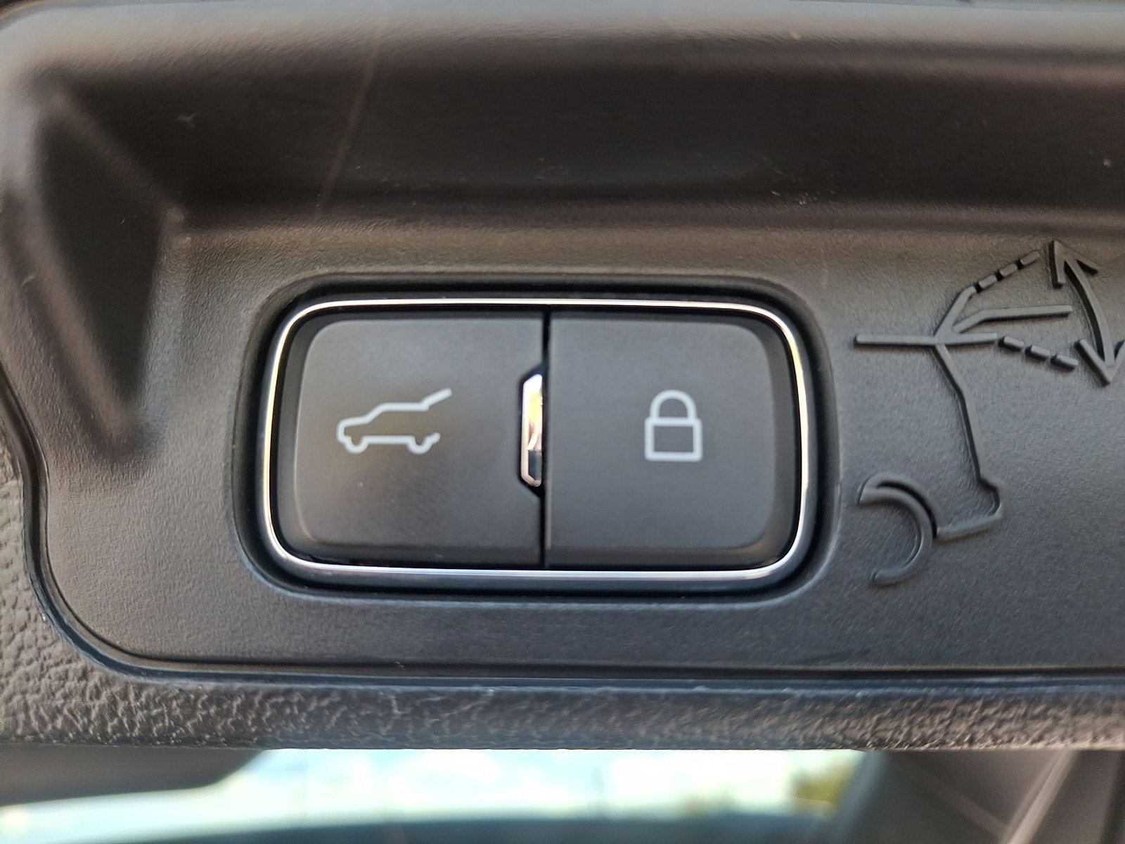 Used 2020 Ford Explorer ST w/ Premium Technology Package AWD/4WD image 32