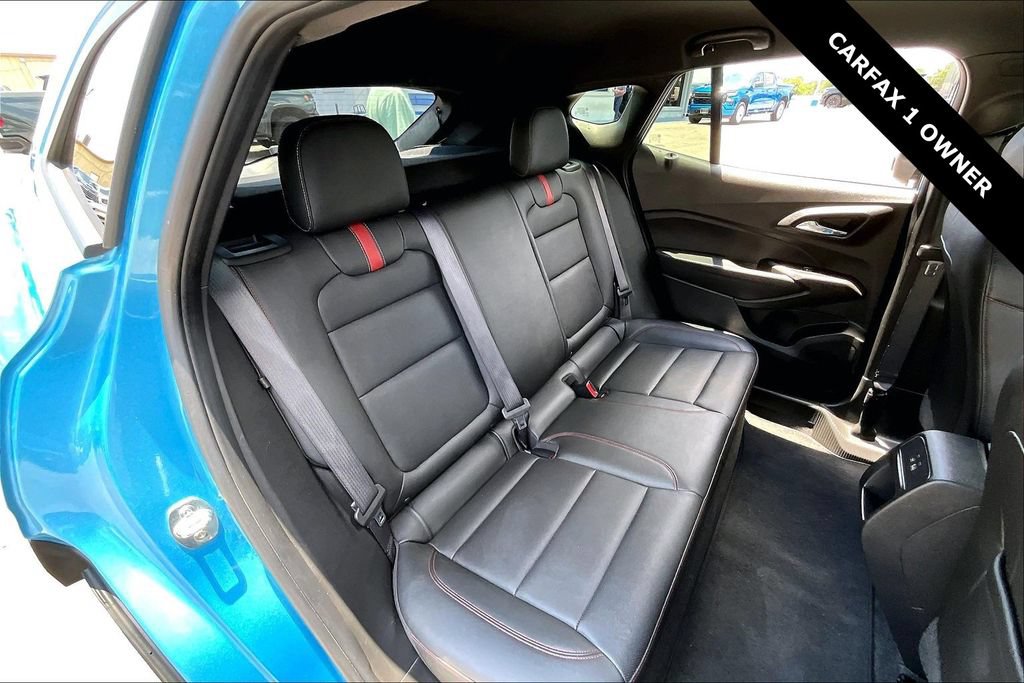 Used 2025 Chevrolet Trax RS FWD image 24