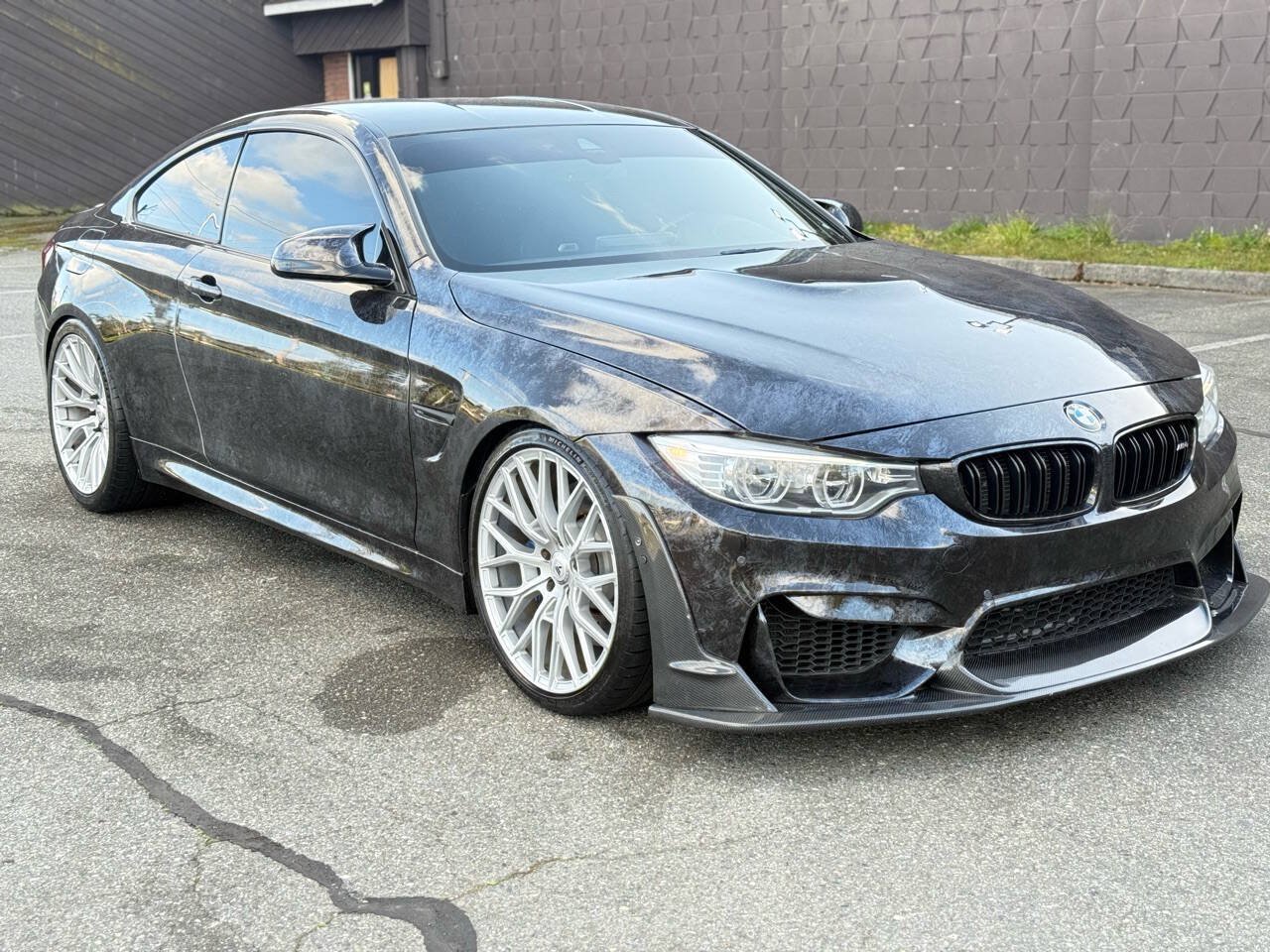 Used 2015 BMW M4 Coupe w/ Executive Package RWD image 2