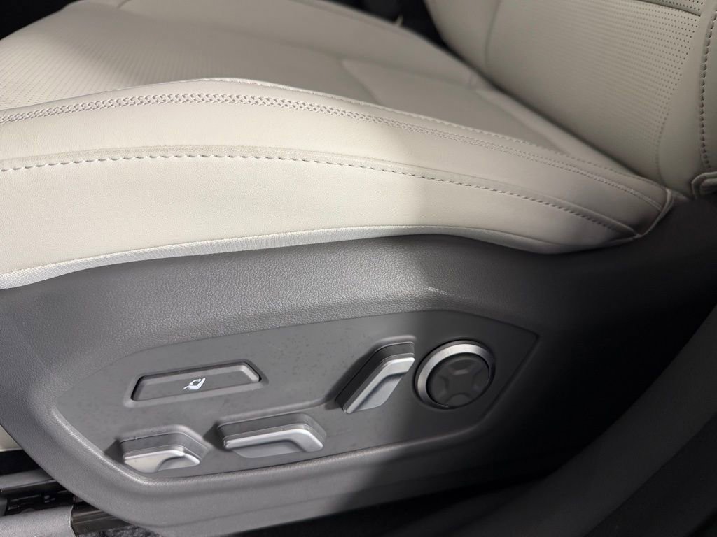 Used 2026 Hyundai Santa Fe Calligraphy image 24