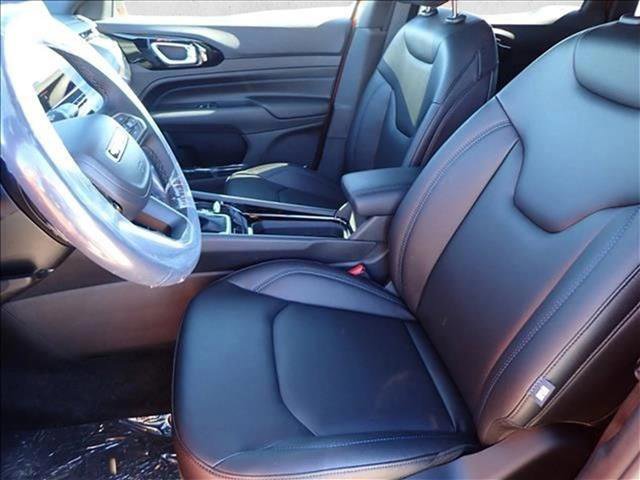 New 2026 Jeep Compass Limited image 12