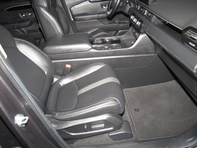Certified 2025 Honda Pilot EX-L image 19