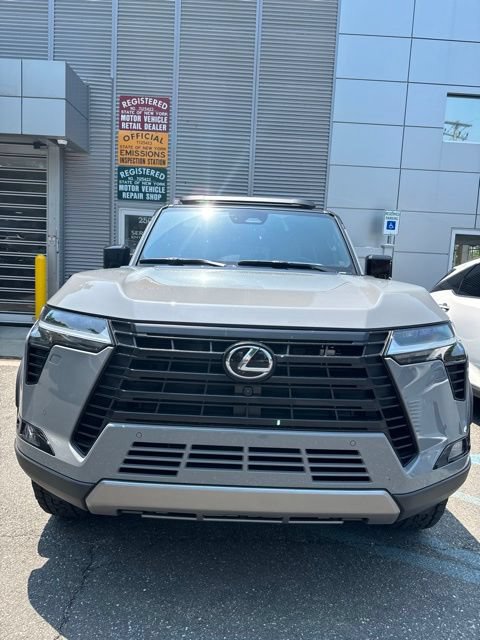 New 2026 Lexus GX 550 w/ Accessory Package (32) AWD/4WD image 4