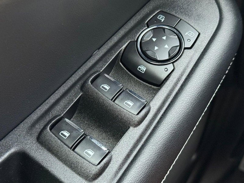 Certified 2022 Ford Edge ST w/ Equipment Group 401A image 21