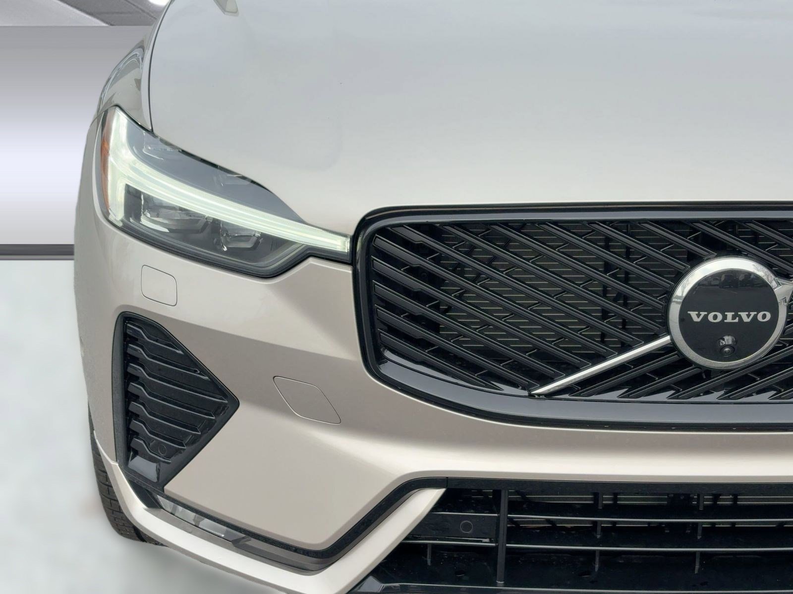 New 2026 Volvo XC60 B5 Ultra w/ Protection Package Premier image 11