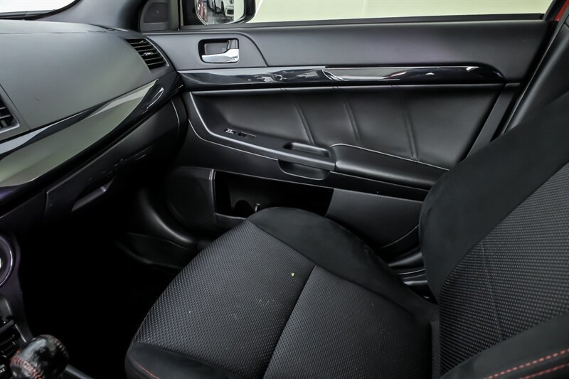 Used 2015 Mitsubishi Lancer Evolution Final Edition AWD/4WD image 28