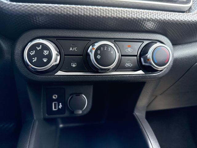 Used 2020 Nissan Kicks S FWD image 30