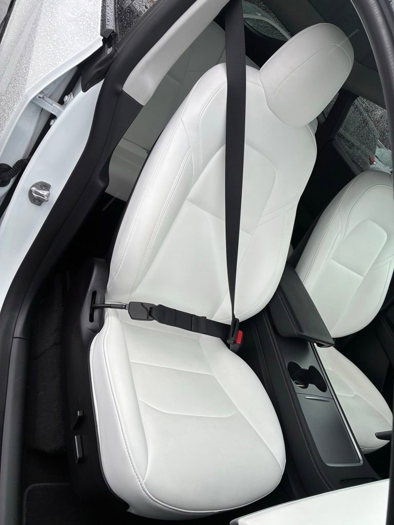 Used 2022 Tesla Model Y Performance image 17