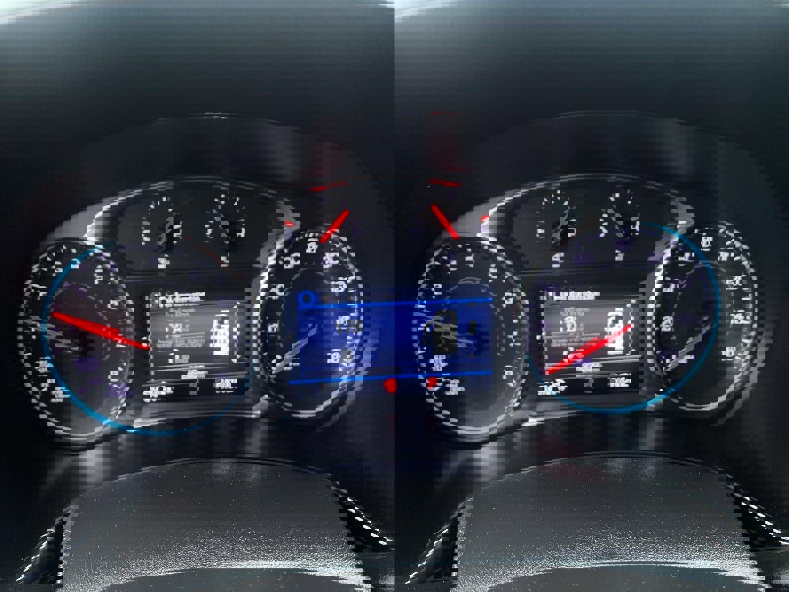 Used 2023 Chevrolet Equinox RS image 3