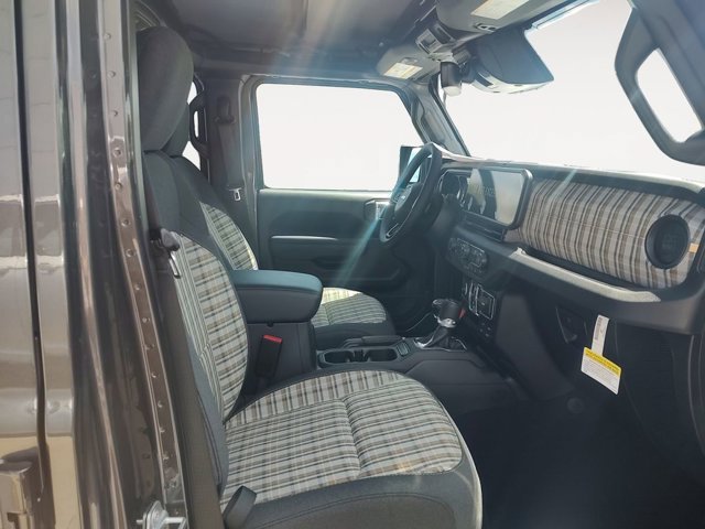 New 2026 Jeep Gladiator Sport AWD/4WD image 15