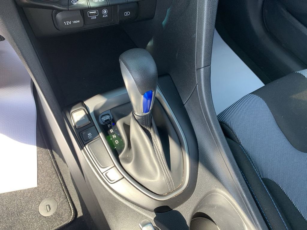 Used 2020 Hyundai Veloster 2.0 FWD image 19
