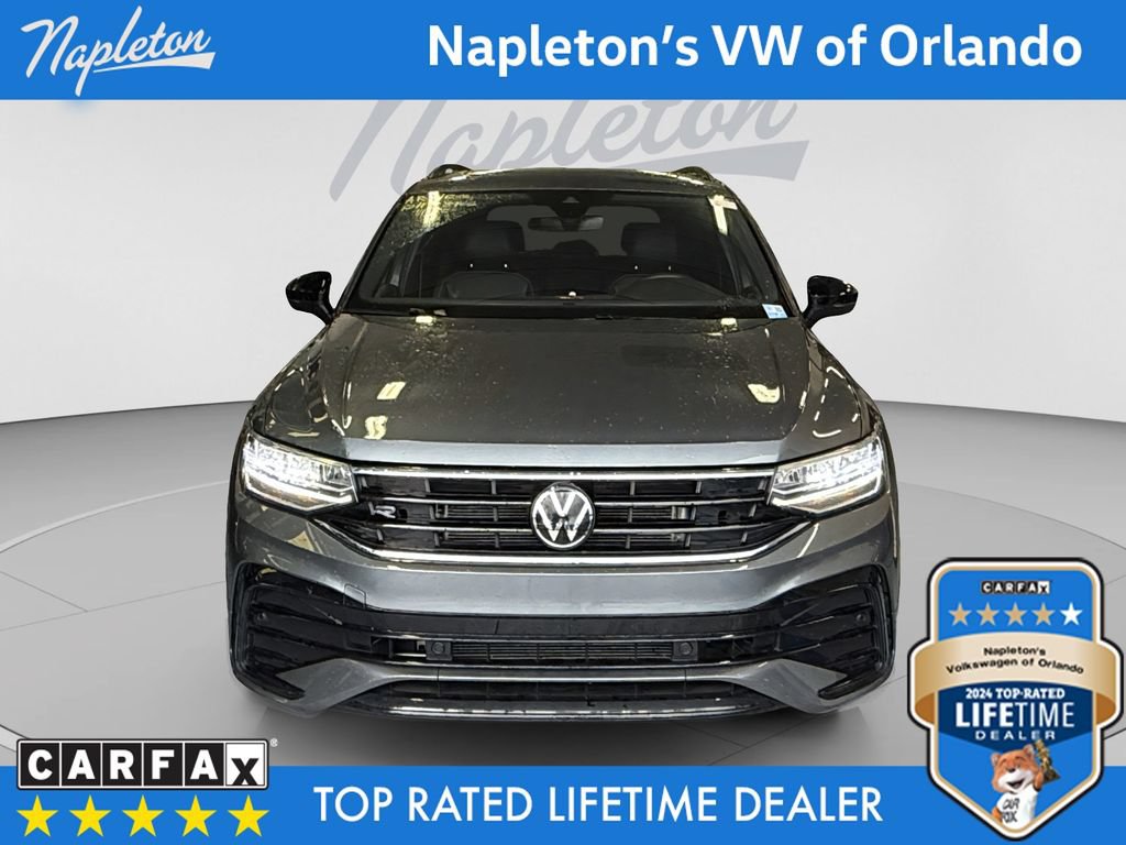 Used 2024 Volkswagen Tiguan SE R-Line AWD/4WD image 9