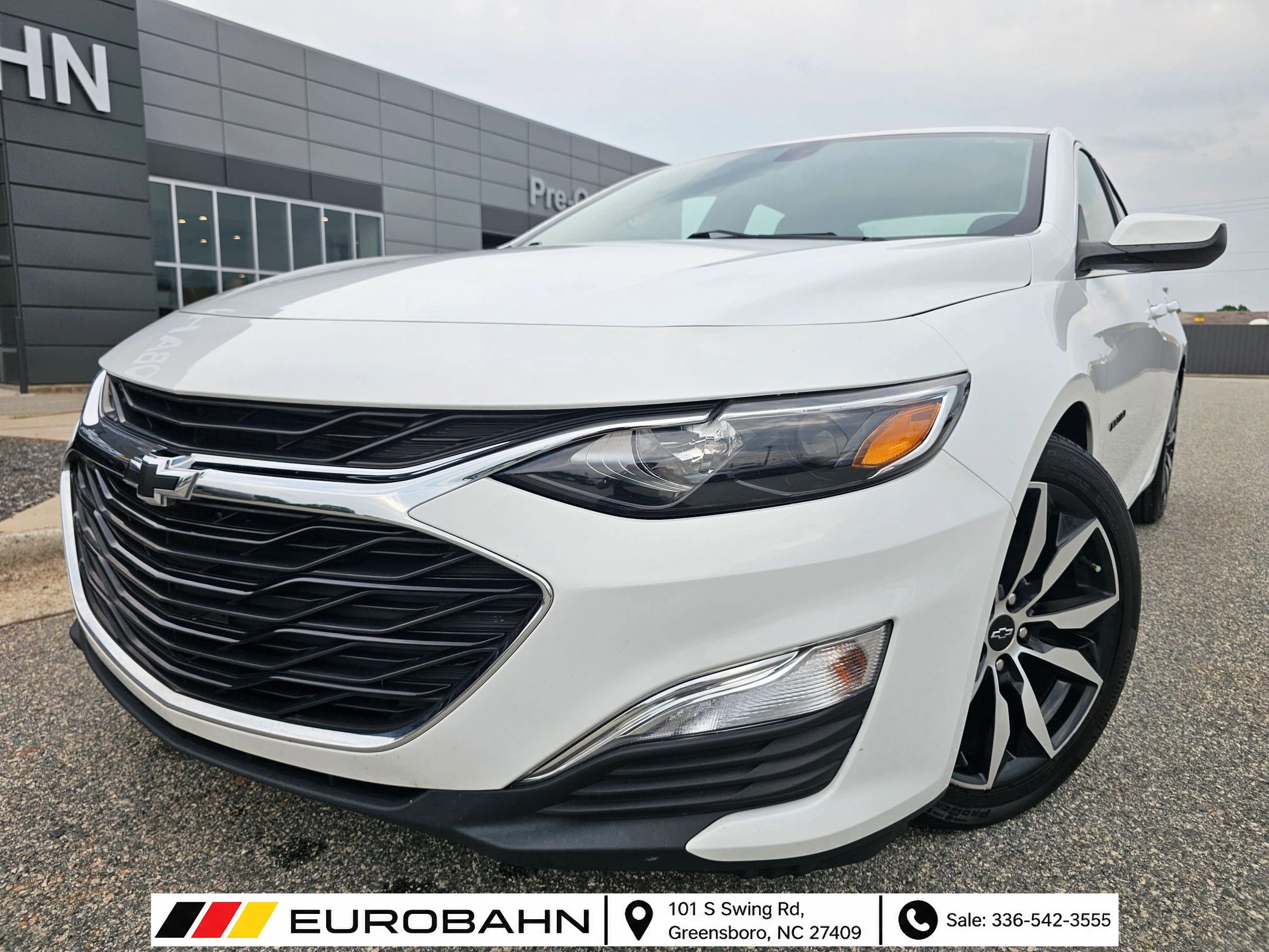 Used 2021 Chevrolet Malibu RS FWD image 1