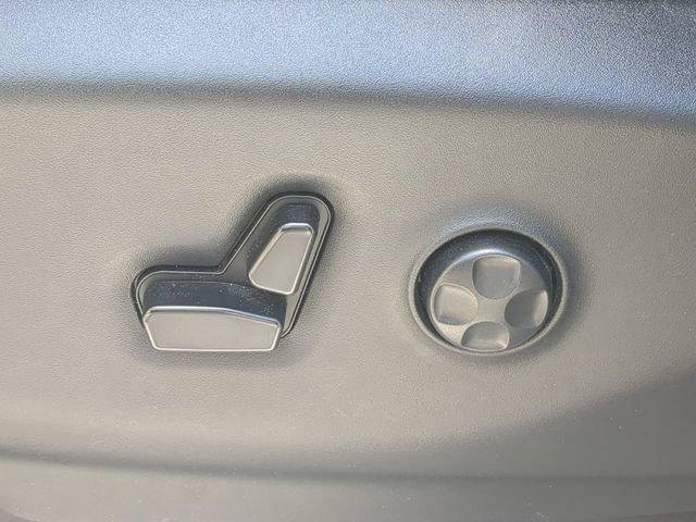 Certified 2023 Chrysler Pacifica Touring-L FWD image 24