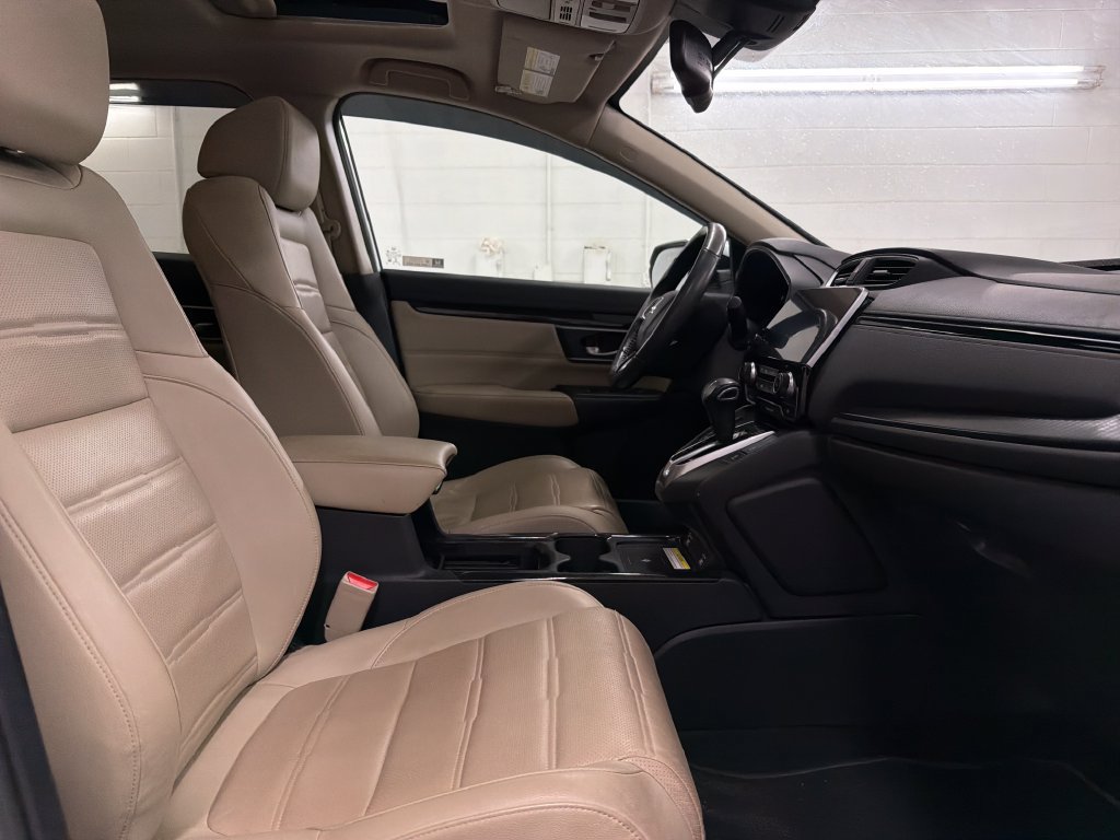Used 2020 Honda CR-V Touring image 28