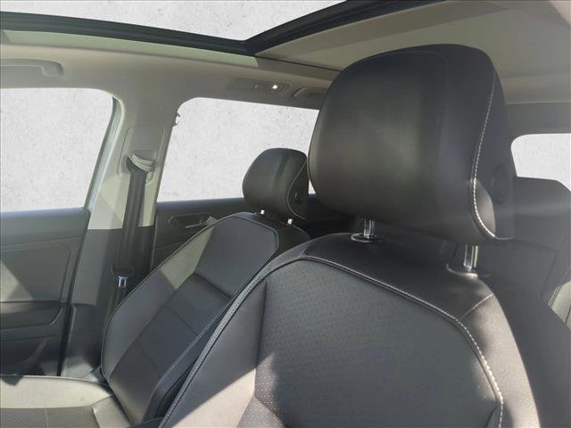 Used 2021 Volkswagen Tiguan SEL image 17