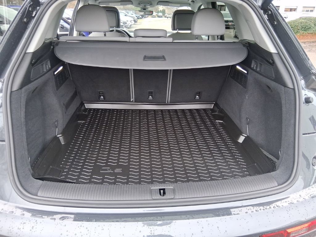 Used 2021 Audi Q5 2.0T Premium Plus w/ Premium Plus Package image 11