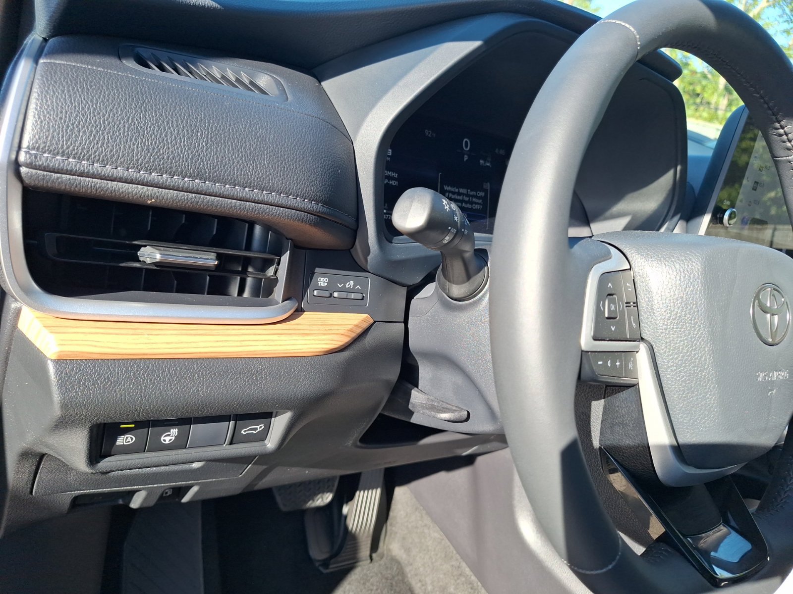 Used 2026 Toyota Grand Highlander FWD image 17
