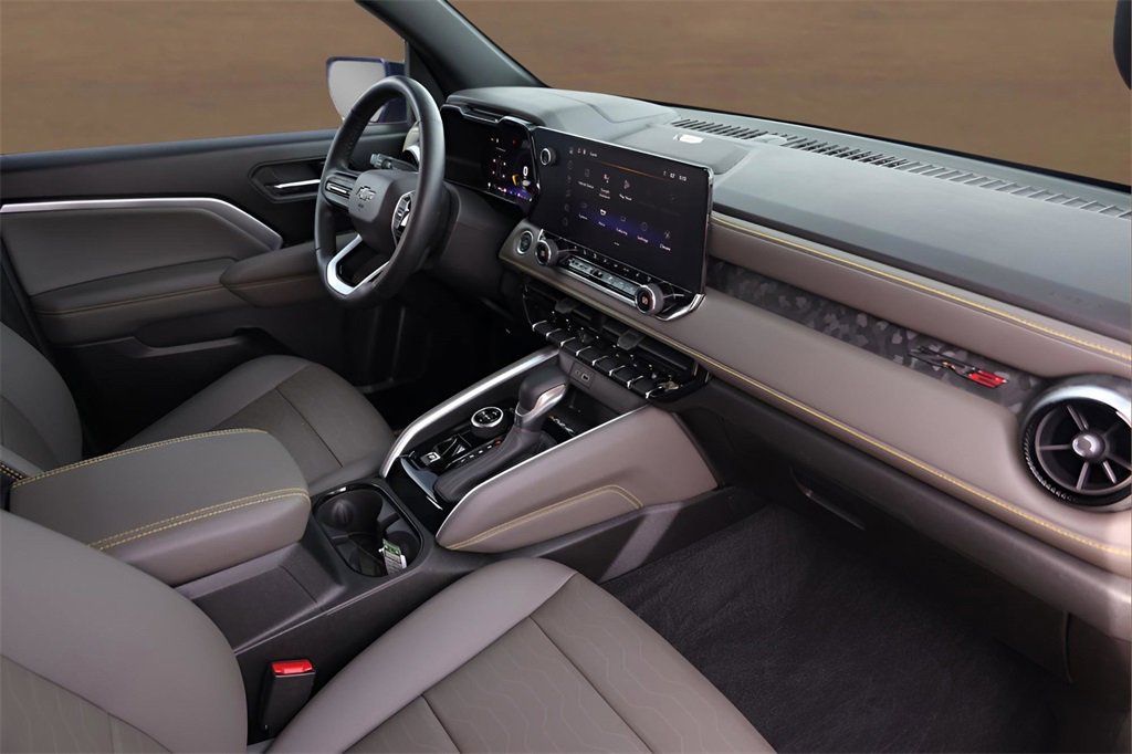 Used 2024 Chevrolet Colorado ZR2 w/ ZR2 Convenience Package III image 30