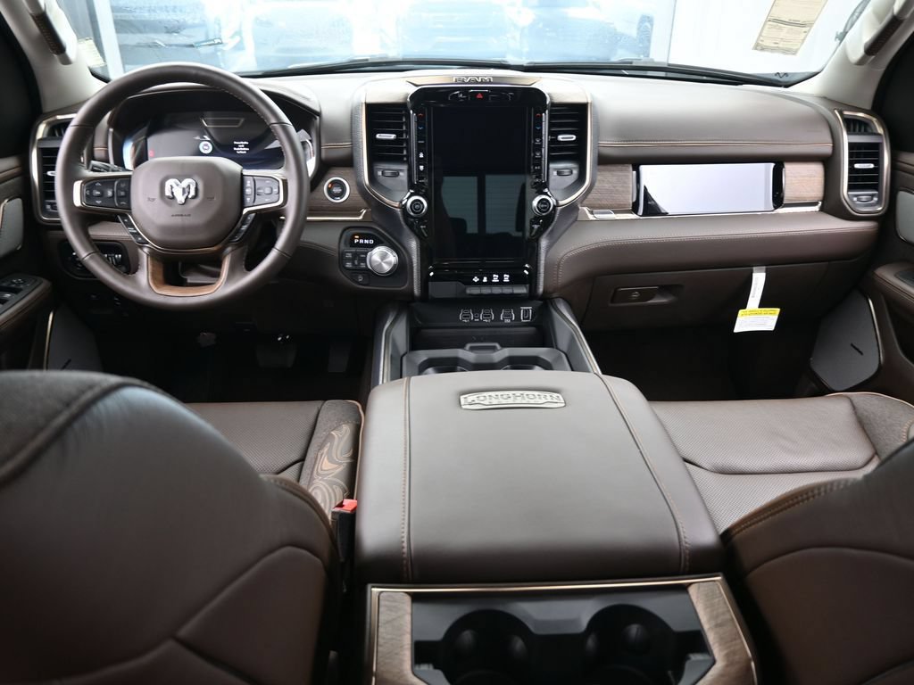 Used 2025 RAM 1500 Limited AWD/4WD image 39