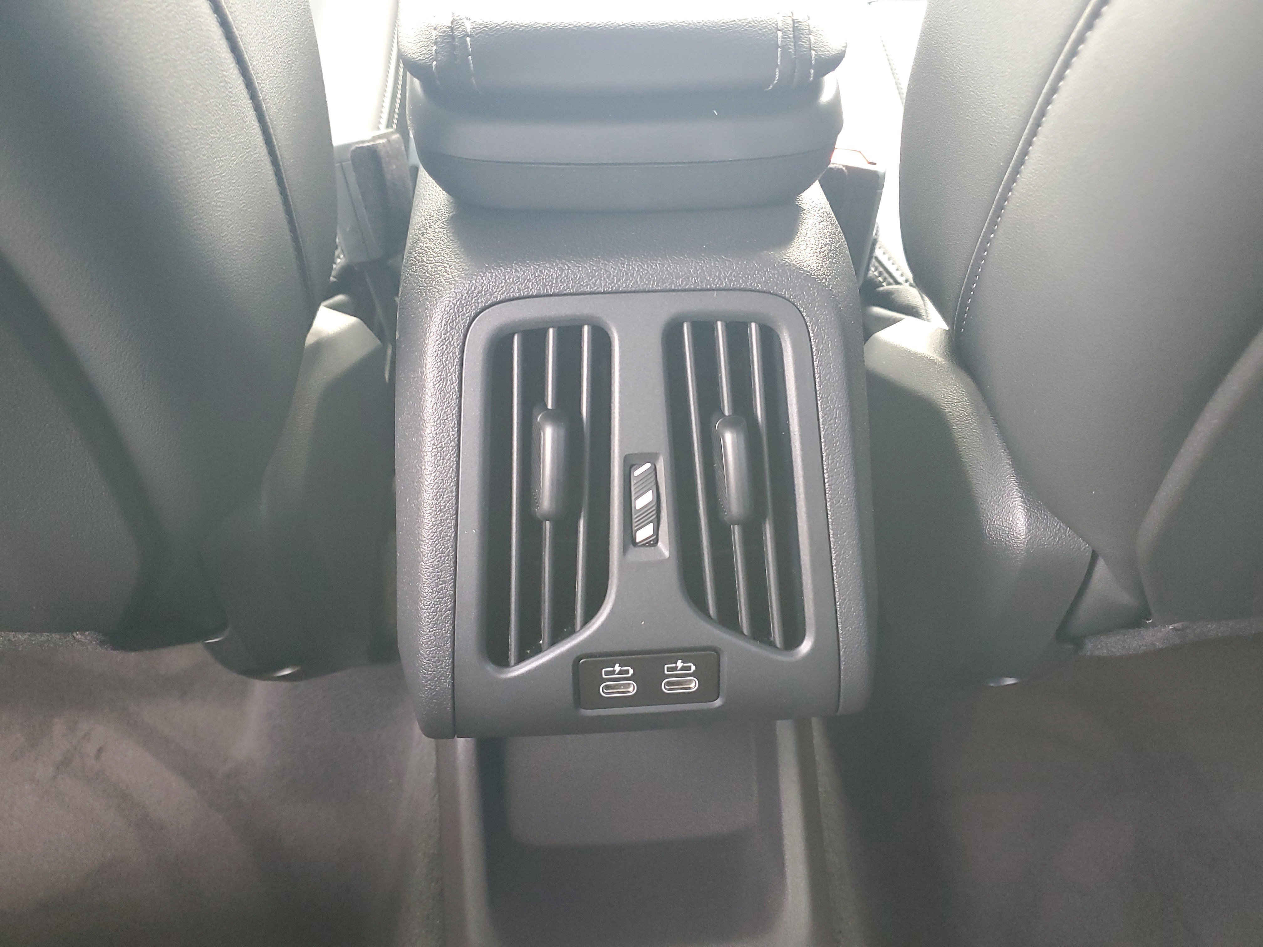 New 2026 BMW X1 xDrive28i w/ Technology Package image 13