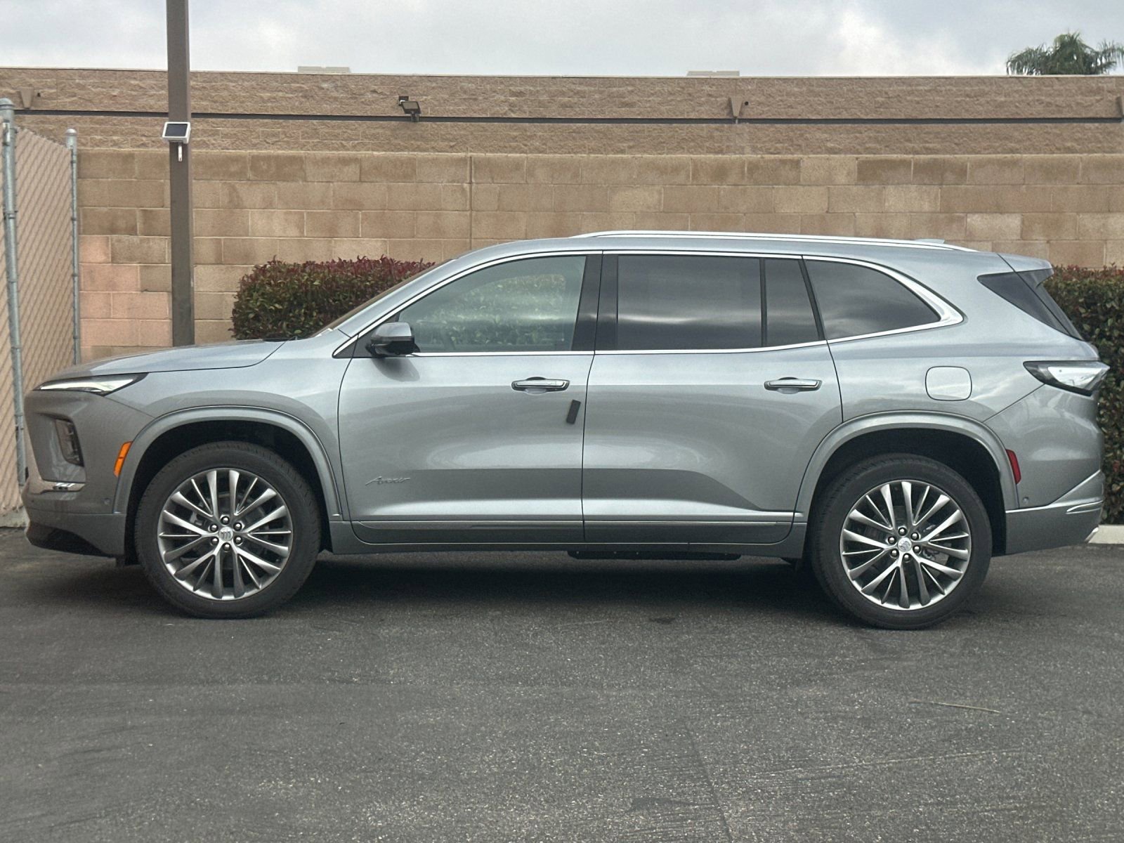 New 2026 Buick Enclave Avenir w/ Super Cruise Package FWD image 7