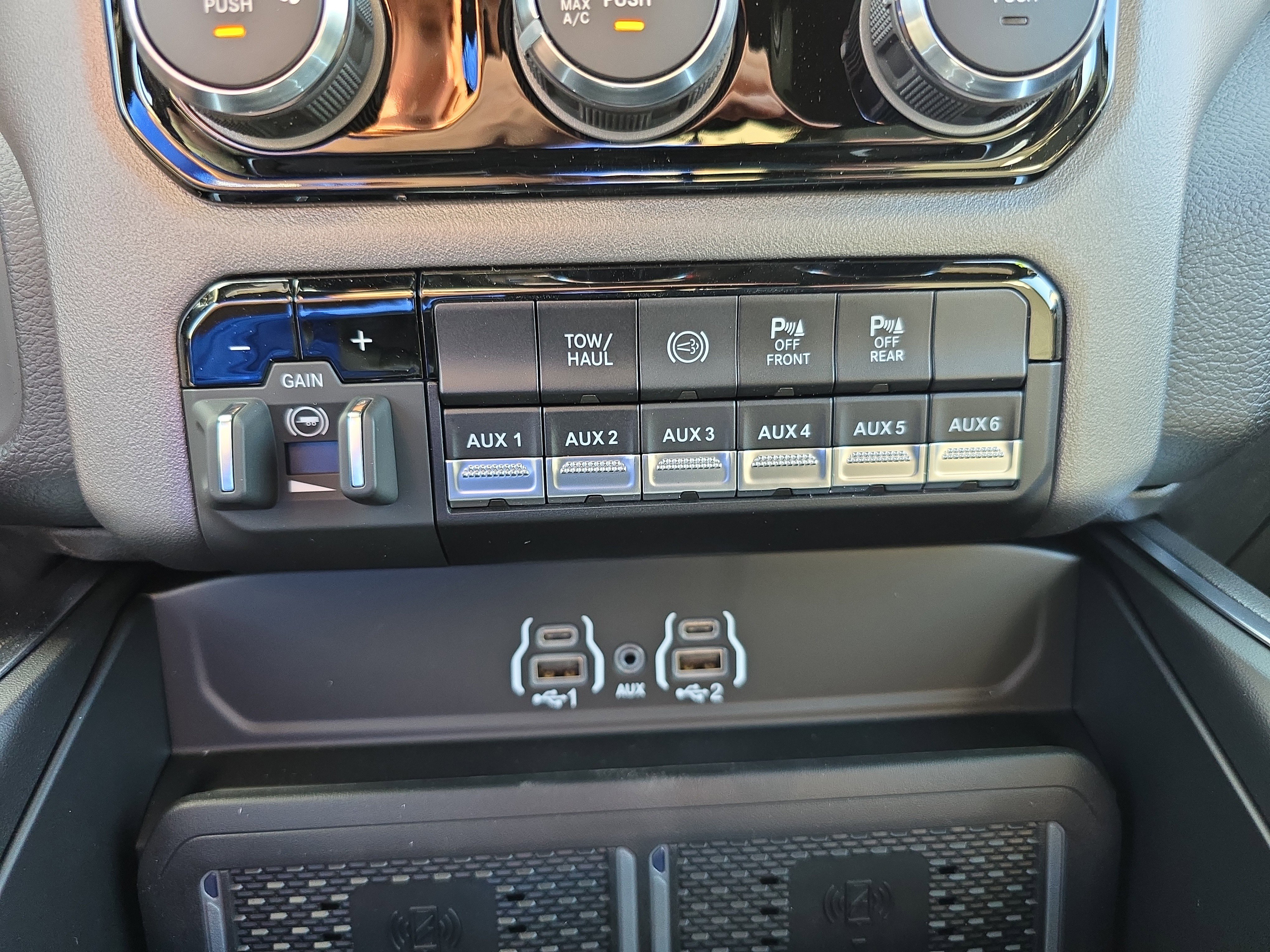 New 2025 RAM 2500 Big Horn image 27