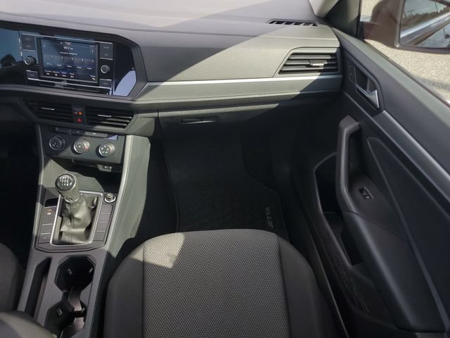 Used 2021 Volkswagen Jetta R-Line FWD image 16