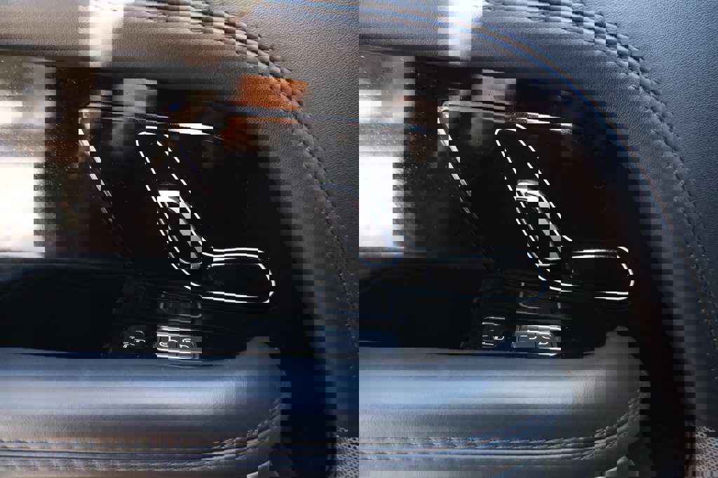 Used 2019 Land Rover Range Rover Autobiography image 27