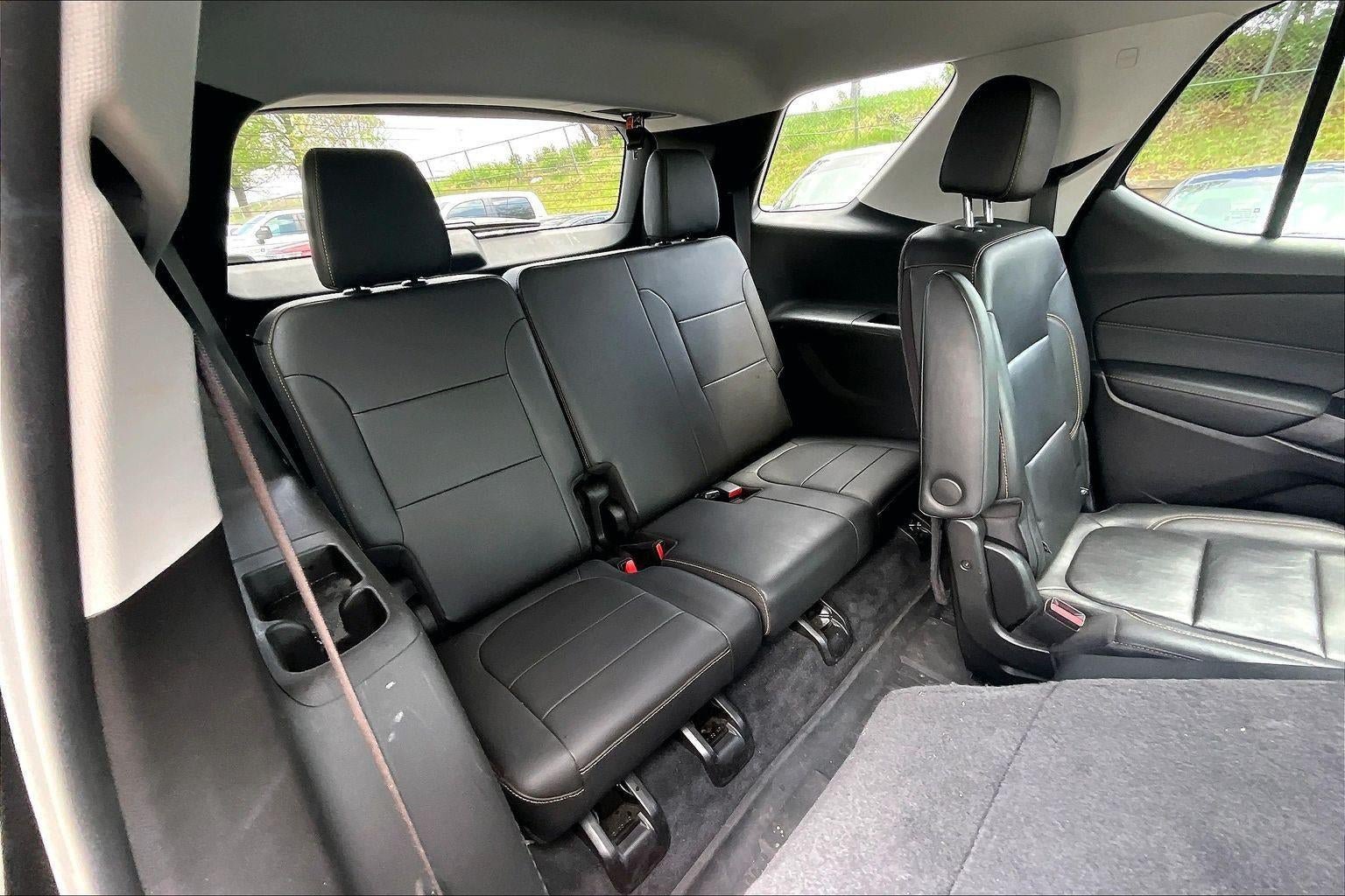 Used 2021 Chevrolet Traverse RS w/ LPO, Floor Liner Package FWD image 23