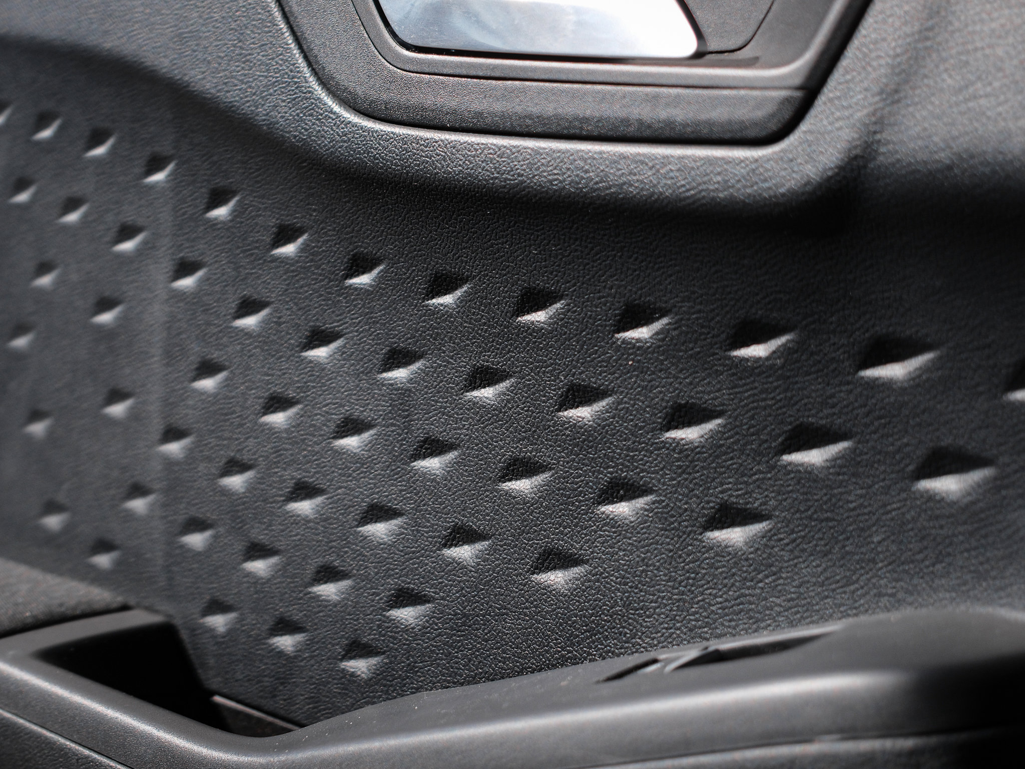 Used 2020 Ford Escape SE image 17