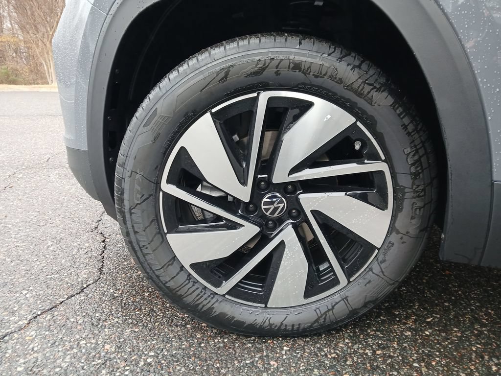 New 2026 Volkswagen Atlas SE FWD image 26