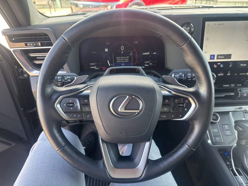 Used 2024 Lexus GX 550 w/ Accessory Package (Z1) image 13