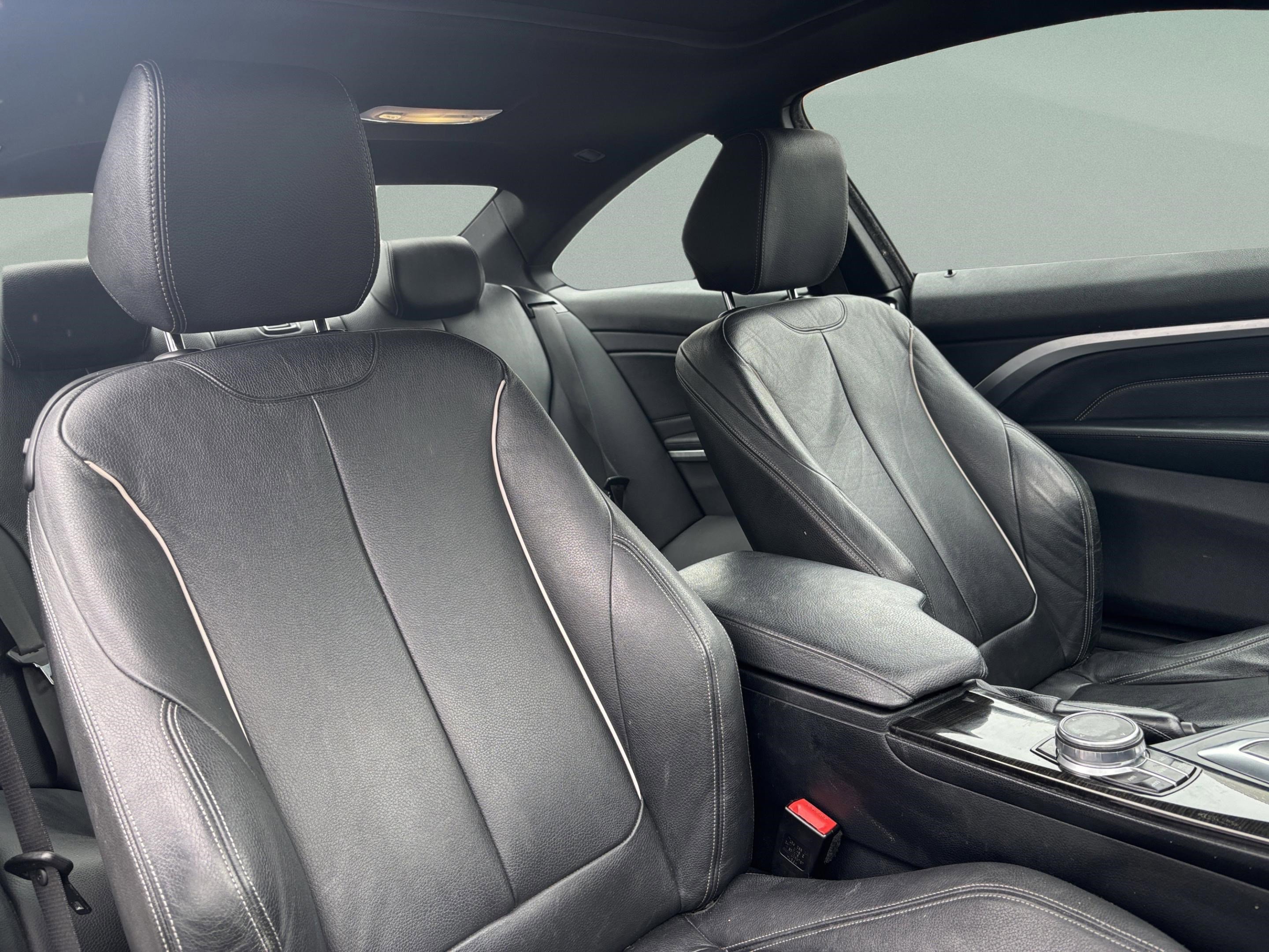 Used 2019 BMW 430i Coupe w/ Convenience Package image 19