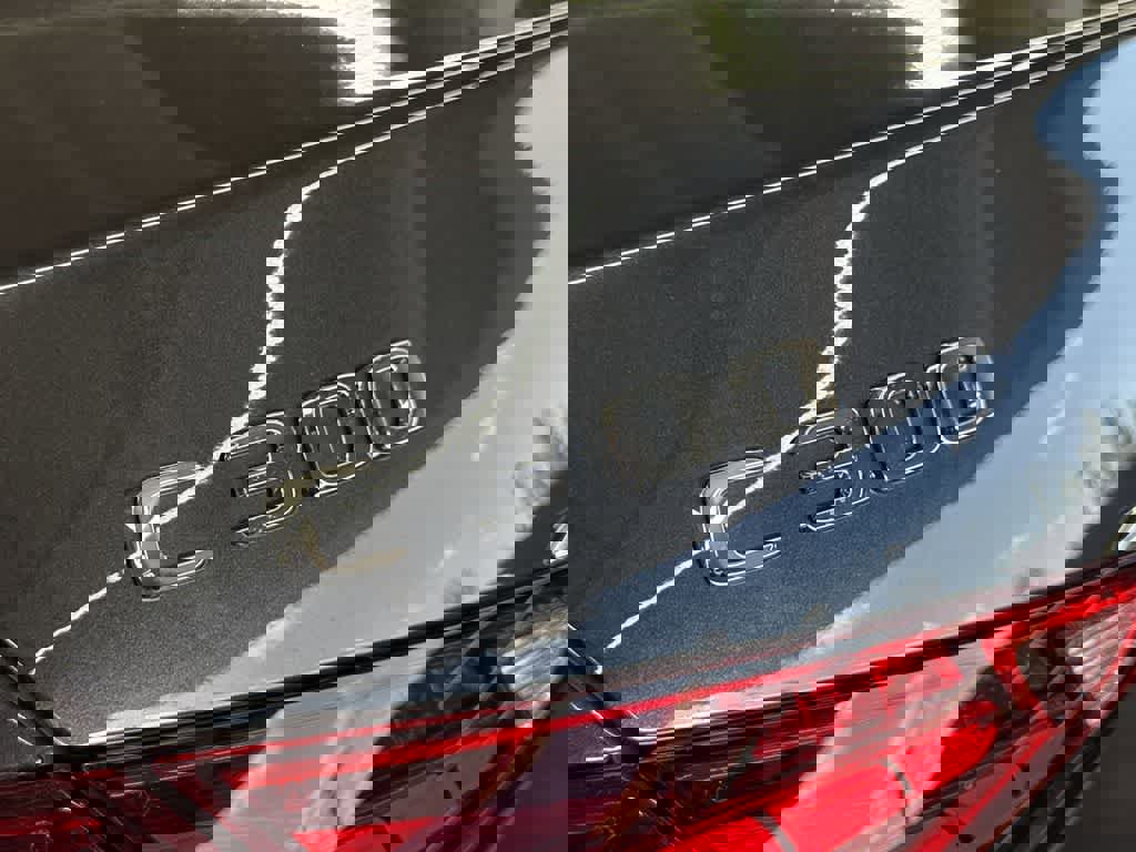 Used 2025 Mercedes-Benz C 300 4MATIC Sedan image 11