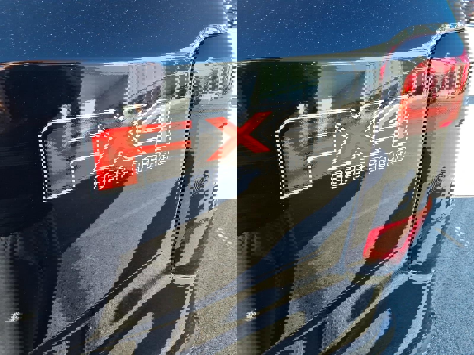 Used 2024 Ford Ranger XLT w/ FX4 Off-Road Package image 18