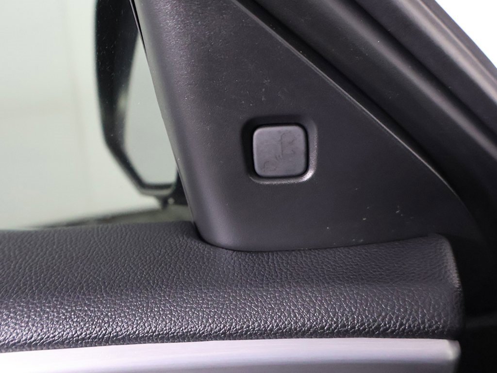 Used 2023 Acura RDX w/ Technology Package image 40