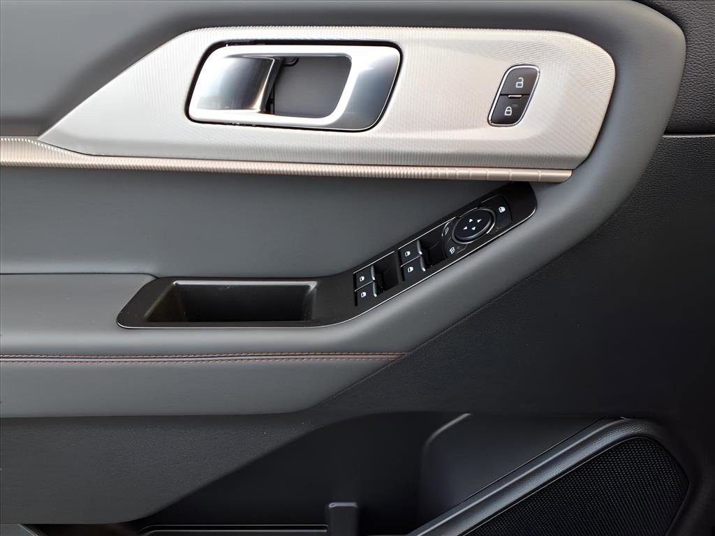 New 2026 Ford Explorer Active w/ Active Comfort Package image 11