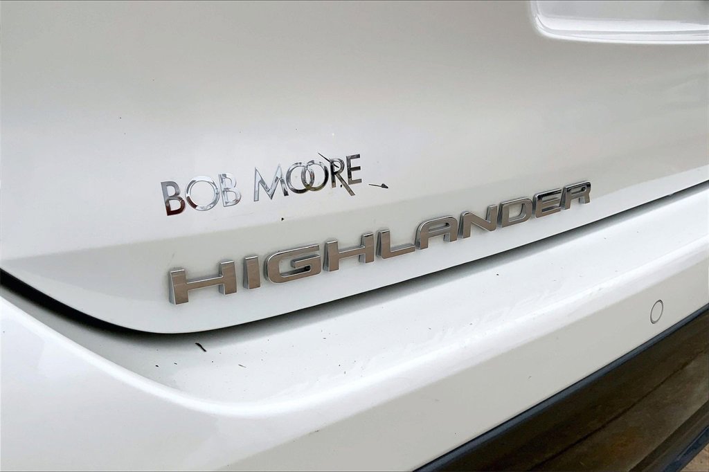 Used 2021 Toyota Highlander Limited image 8