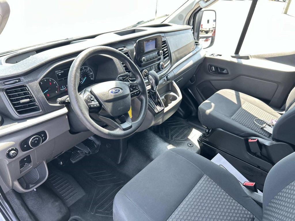 Used 2024 Ford Transit 250 Low Roof w/ Exterior Upgrade Package RWD image 18