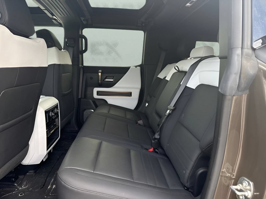 Used 2024 GMC Hummer EV 2X AWD/4WD image 9