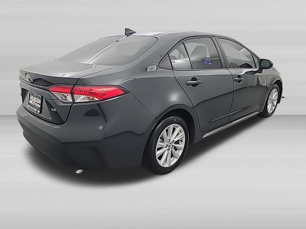 Used 2024 Toyota Corolla LE w/ LE Convenience Package FWD image 5