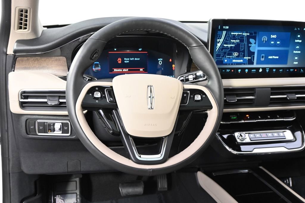 New 2026 Lincoln Corsair Reserve image 12