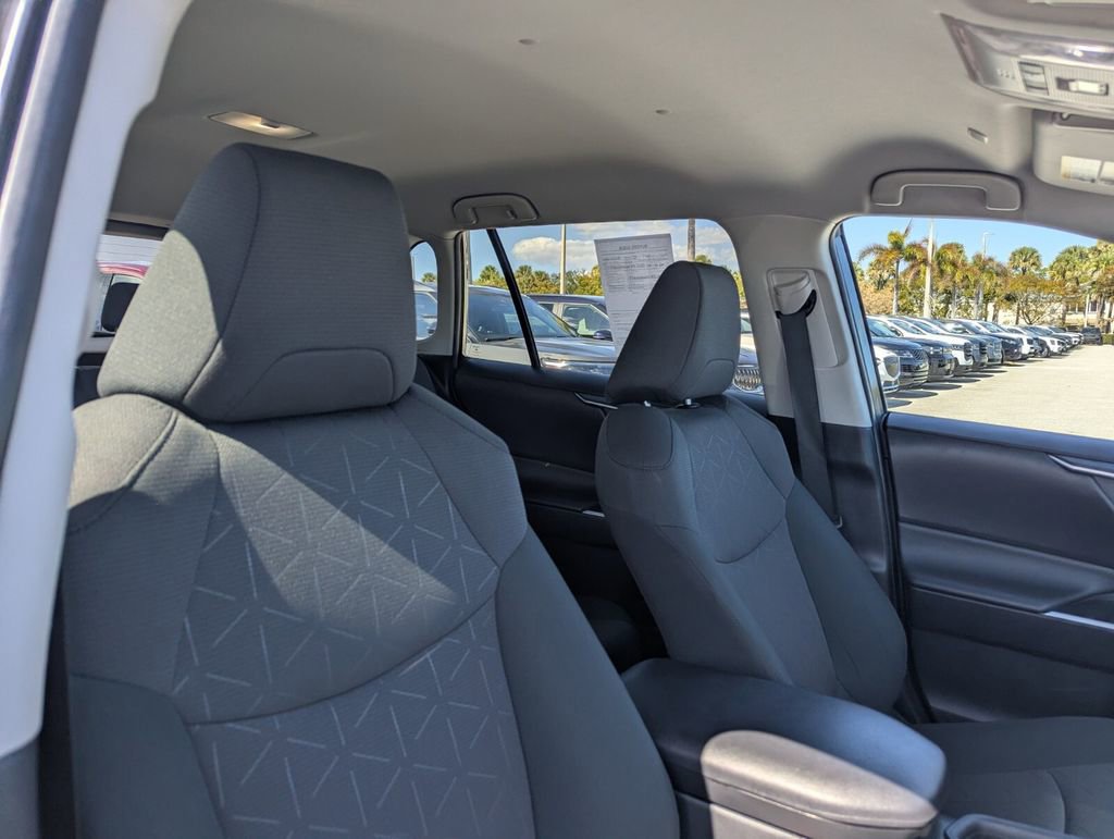 Used 2024 Toyota RAV4 XLE image 11