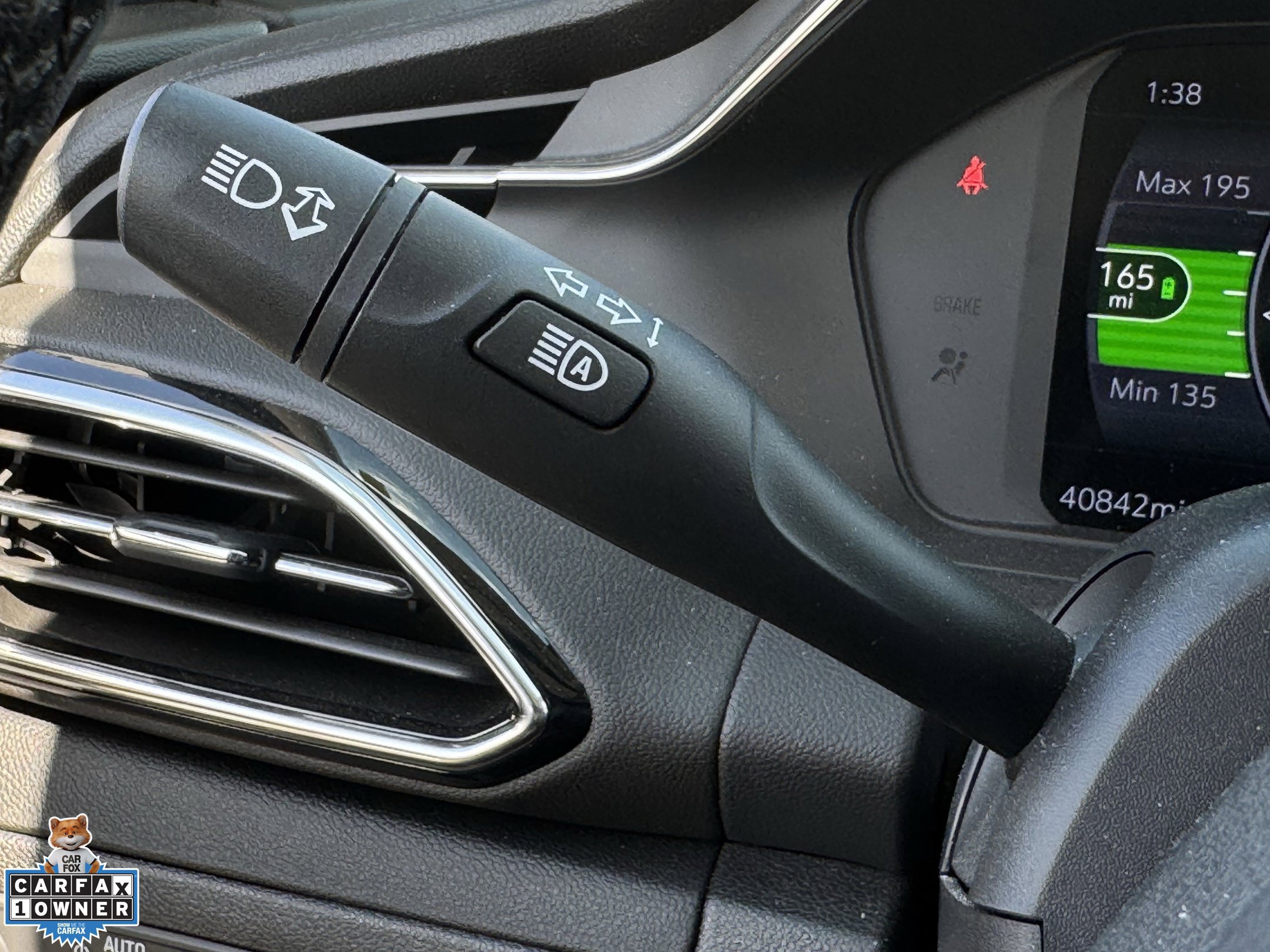 Used 2023 Chevrolet Bolt EUV LT w/ Convenience Package FWD image 24