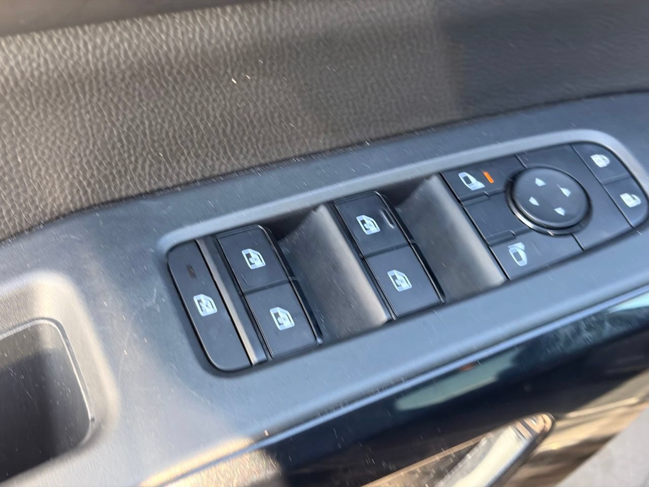 Certified 2025 Nissan Pathfinder SV AWD/4WD image 22